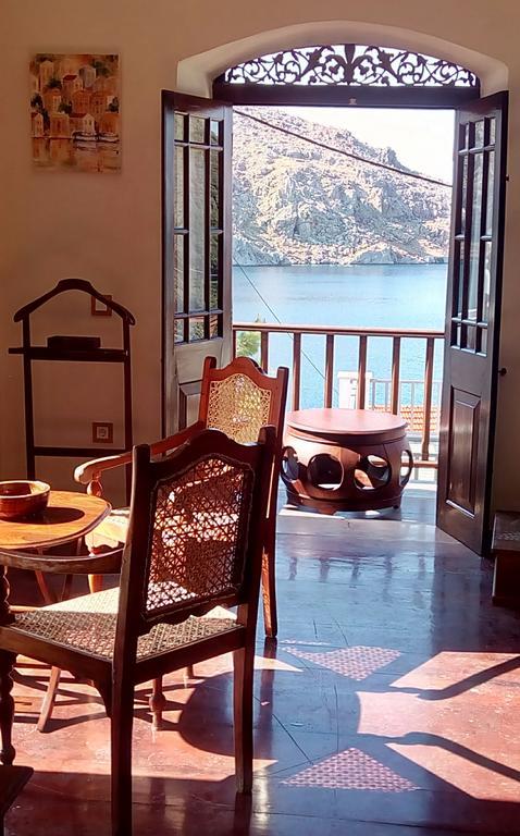 Emporio Otel Simi Dış mekan fotoğraf